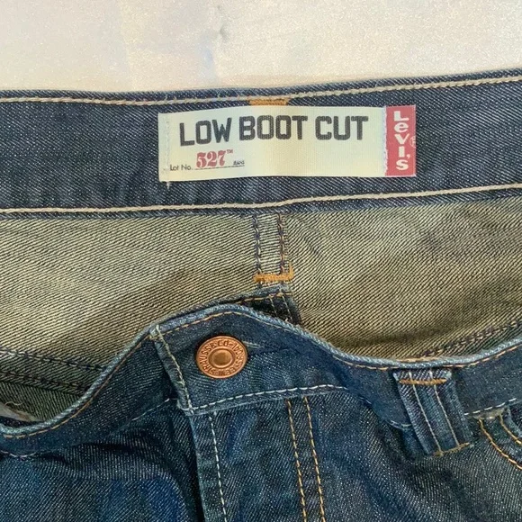 Levi's 527 Low Boot Cut Jeans Classic Denim - Picture 2 of 2
